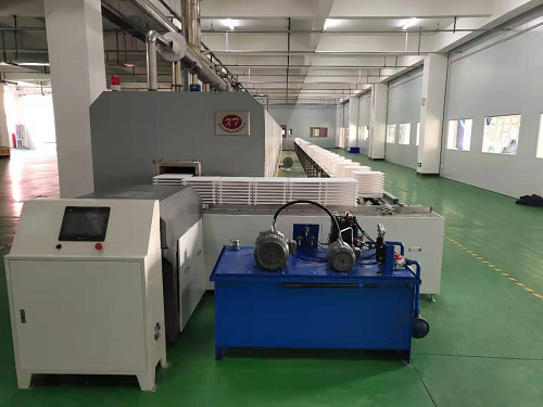 這么長長長長長的工業(yè)推板電爐，你見過嗎？